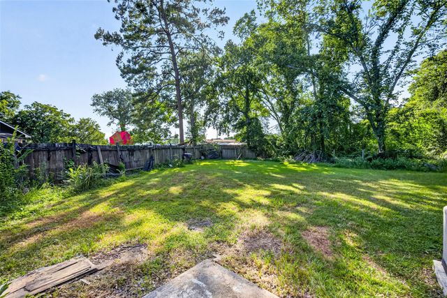 22926 Millgate Drive, Spring, TX 77373