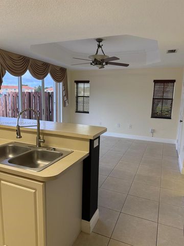 15274 SW 30th Ter, Miami, FL 33185