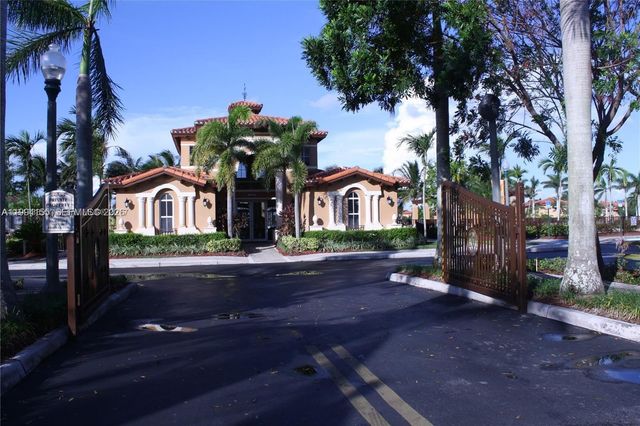 15274 SW 30th Ter, Miami, FL 33185