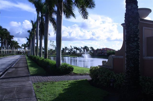 15274 SW 30th Ter, Miami, FL 33185