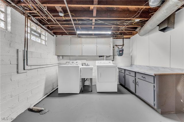 3718 W 116th Street, Cleveland, OH 44111