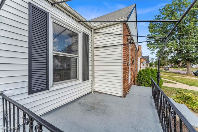 3718 W 116th Street, Cleveland, OH 44111