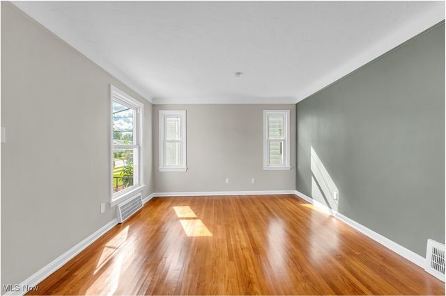 3718 W 116th Street, Cleveland, OH 44111