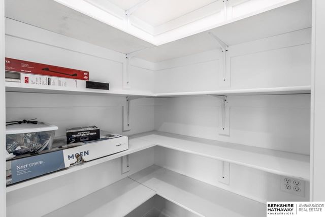 402 Bridge Street, Scribner, NE 68057