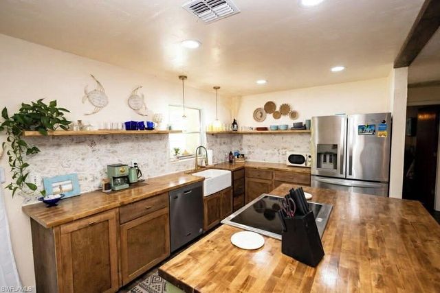 1641 Mansville TER, North Fort Myers, FL 33903