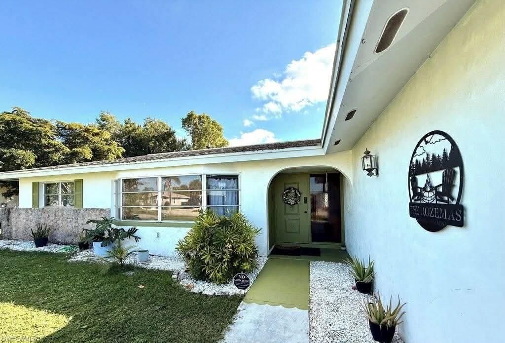 1641 Mansville TER, North Fort Myers, FL 33903