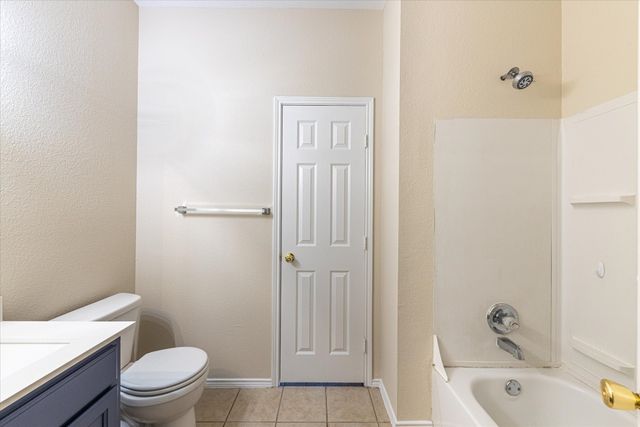 101 Collett Court, Weatherford, TX 76088
