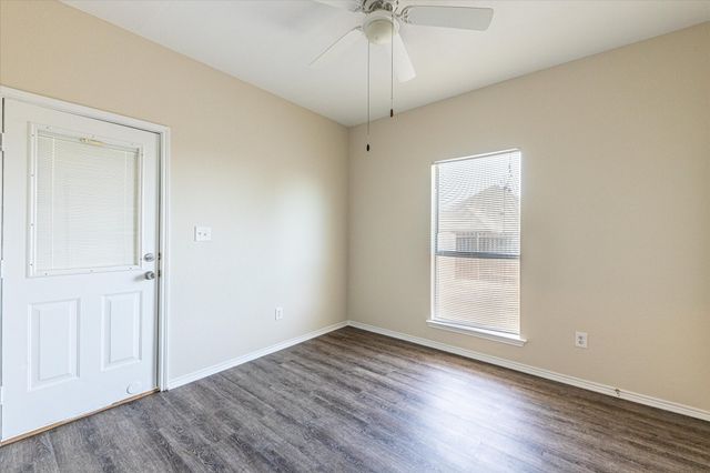 101 Collett Court, Weatherford, TX 76088