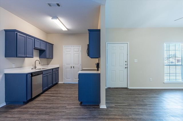 101 Collett Court, Weatherford, TX 76088