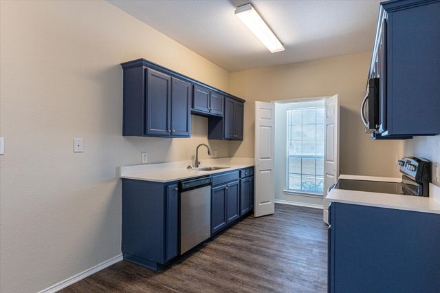 101 Collett Court, Weatherford, TX 76088