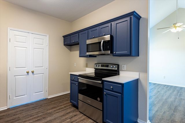 101 Collett Court, Weatherford, TX 76088