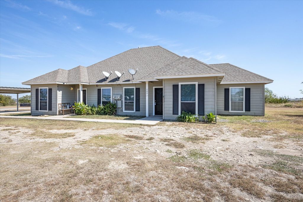 101 Collett Court, Weatherford, TX 76088