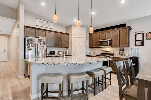 4830 Shady Chestnut Court, Las Vegas, NV 89131