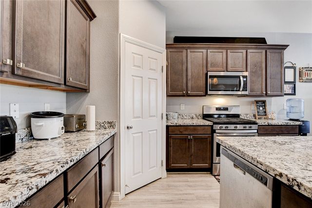 4830 Shady Chestnut Court, Las Vegas, NV 89131