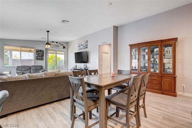4830 Shady Chestnut Court, Las Vegas, NV 89131