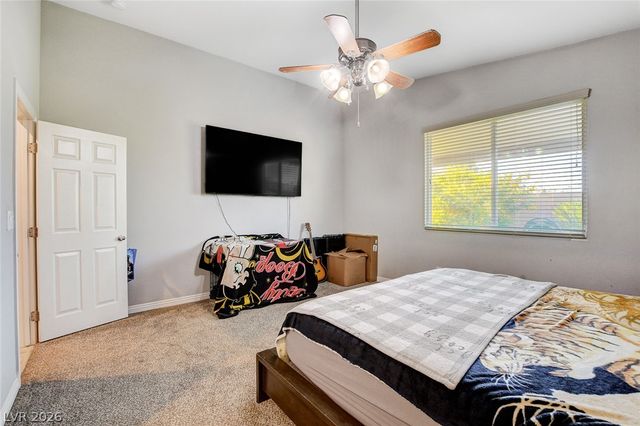 4830 Shady Chestnut Court, Las Vegas, NV 89131