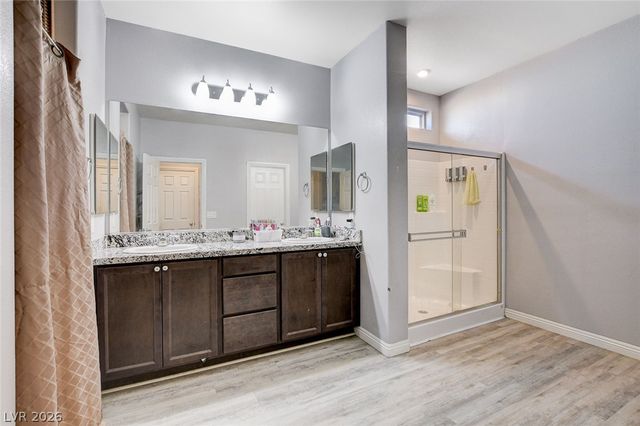 4830 Shady Chestnut Court, Las Vegas, NV 89131