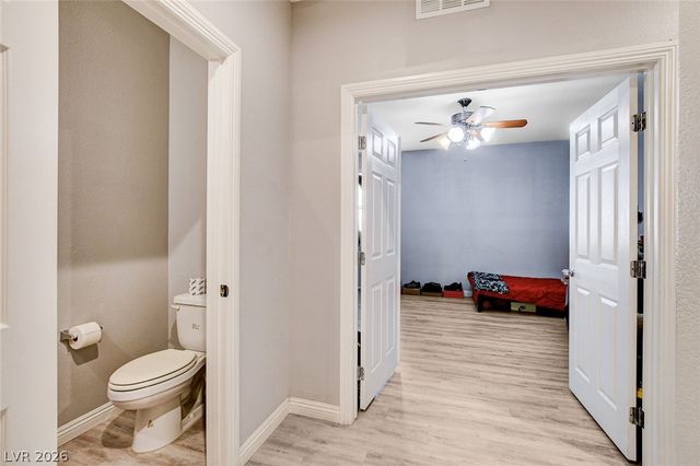 4830 Shady Chestnut Court, Las Vegas, NV 89131