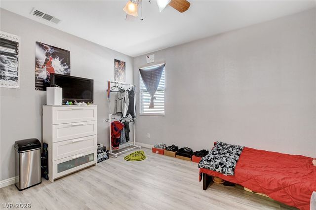 4830 Shady Chestnut Court, Las Vegas, NV 89131