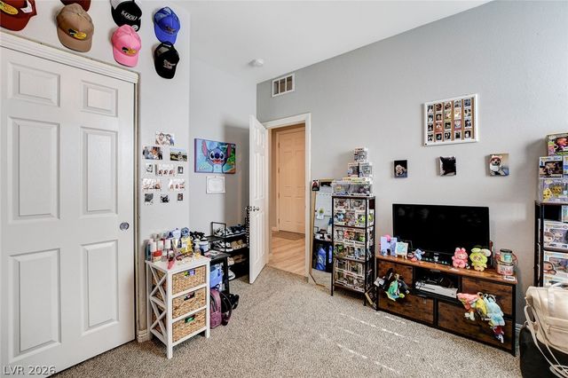 4830 Shady Chestnut Court, Las Vegas, NV 89131