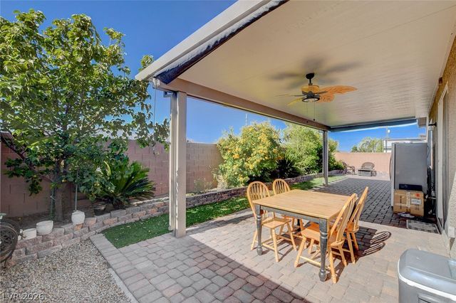 4830 Shady Chestnut Court, Las Vegas, NV 89131