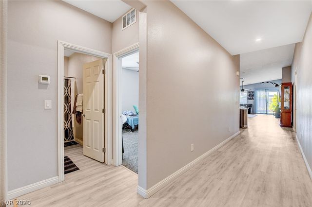 4830 Shady Chestnut Court, Las Vegas, NV 89131