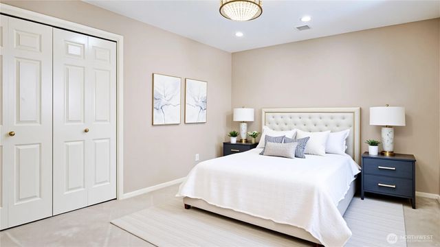 13428 NE 12th Place, Bellevue, WA 98005