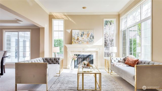 13428 NE 12th Place, Bellevue, WA 98005