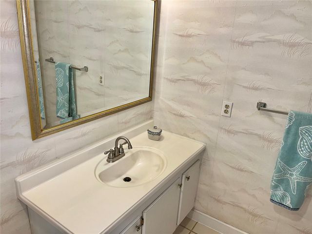 519 ALBEE FARM ROAD 210, Venice, FL 34285