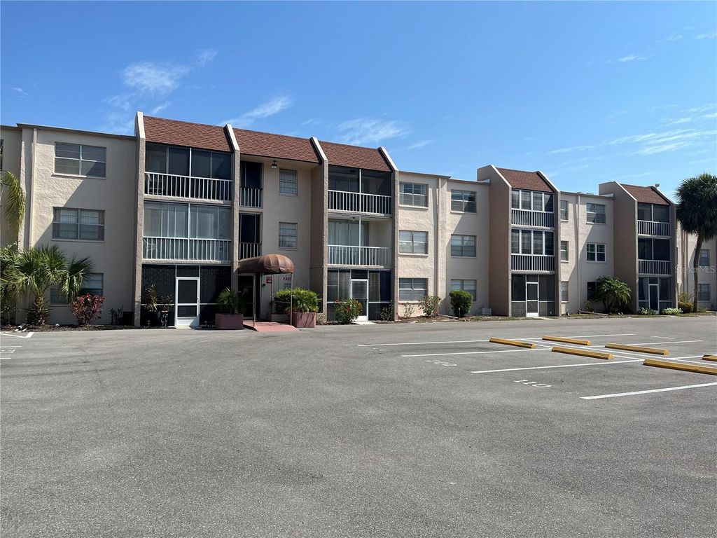 519 ALBEE FARM ROAD 210, Venice, FL 34285