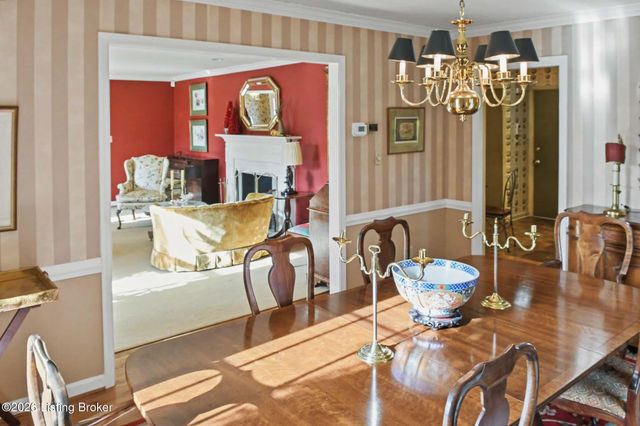 6319 Limewood Cir, Louisville, KY 40222