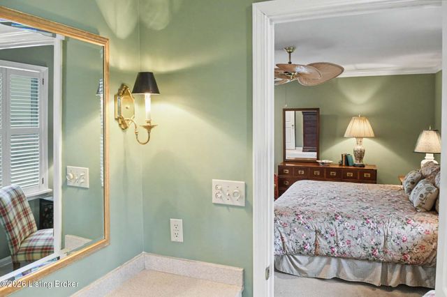 6319 Limewood Cir, Louisville, KY 40222