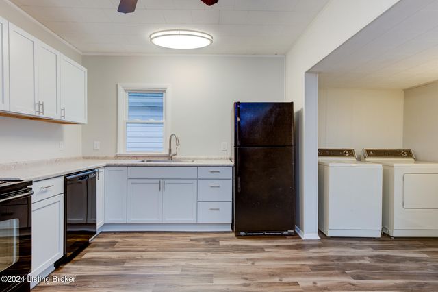 2123 Bradley Ave, Louisville, KY 40217