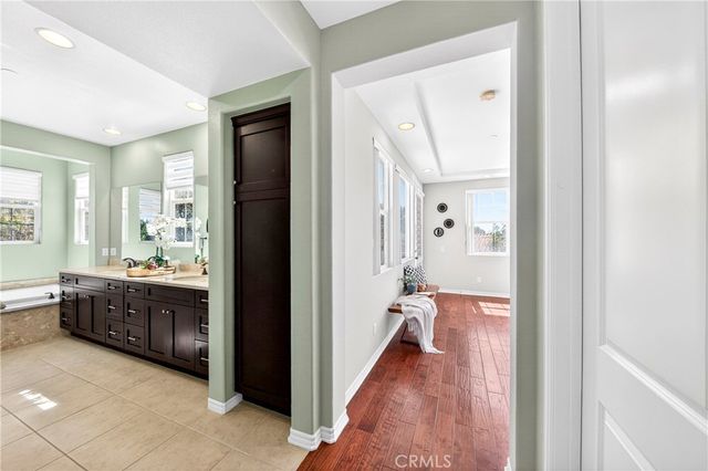 104 Sparrow, Irvine, CA 92618