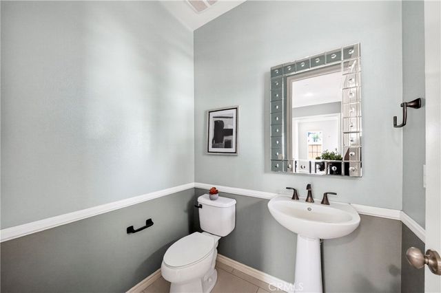 104 Sparrow, Irvine, CA 92618