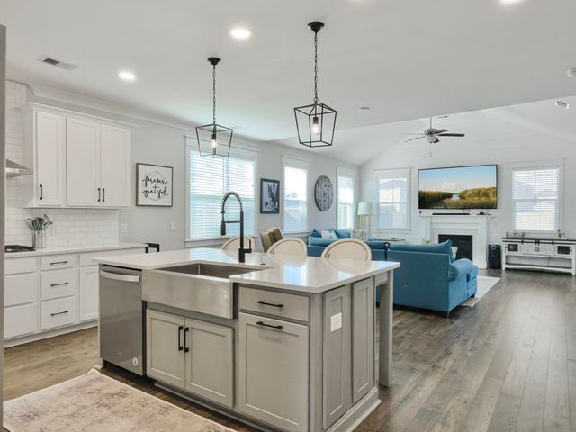 642 Sienna Way, Summerville, SC 29486