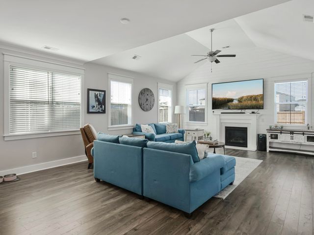 642 Sienna Way, Summerville, SC 29486