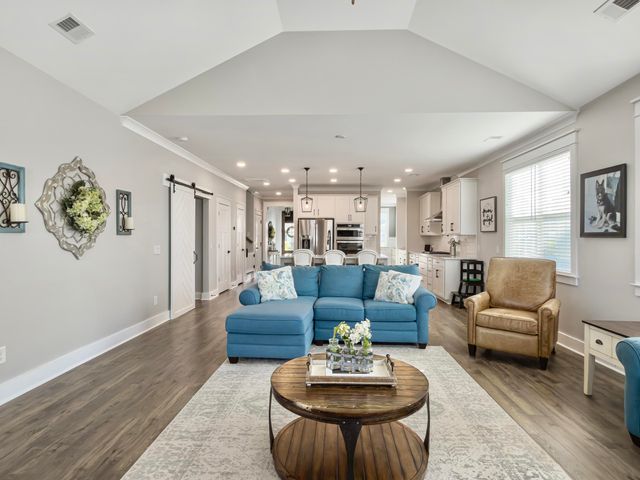 642 Sienna Way, Summerville, SC 29486