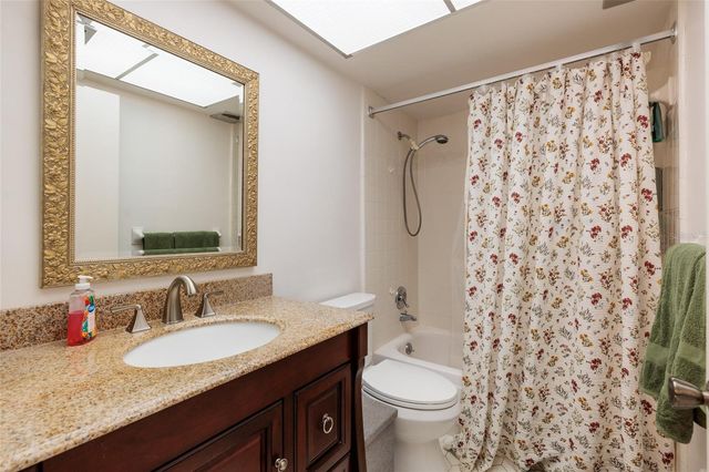 1235 S HIGHLAND AVENUE 2-301, Clearwater, FL 33756