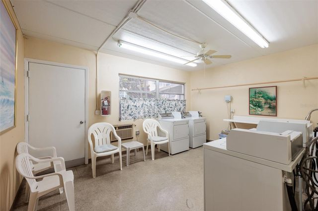 1235 S HIGHLAND AVENUE 2-301, Clearwater, FL 33756