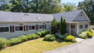 737 Washington St, Pembroke, MA 02359