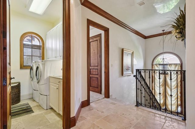 3870 NE 31st Avenue, Lighthouse Point, FL 33064
