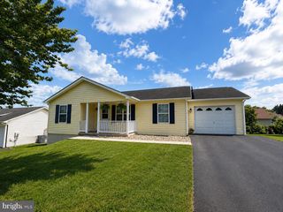 59 RAIDER LN, Martinsburg, WV 25403
