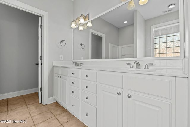 237 Country Squire Lane, Jacksonville, NC 28540