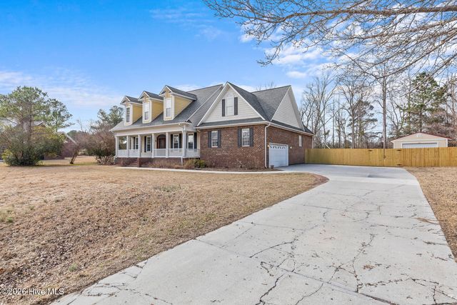 237 Country Squire Lane, Jacksonville, NC 28540