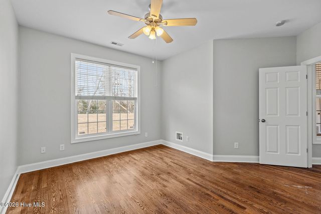 237 Country Squire Lane, Jacksonville, NC 28540