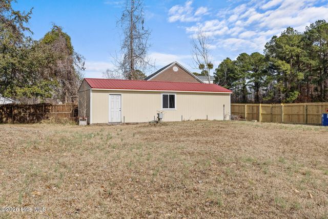 237 Country Squire Lane, Jacksonville, NC 28540