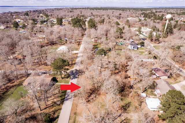 383 Autumn Lane, Livingston, TX 77351
