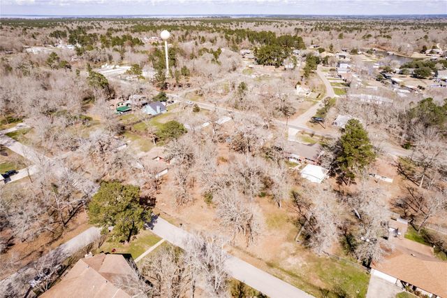 383 Autumn Lane, Livingston, TX 77351