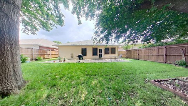 321 Boliver Avenue, Lake Dallas, TX 75065